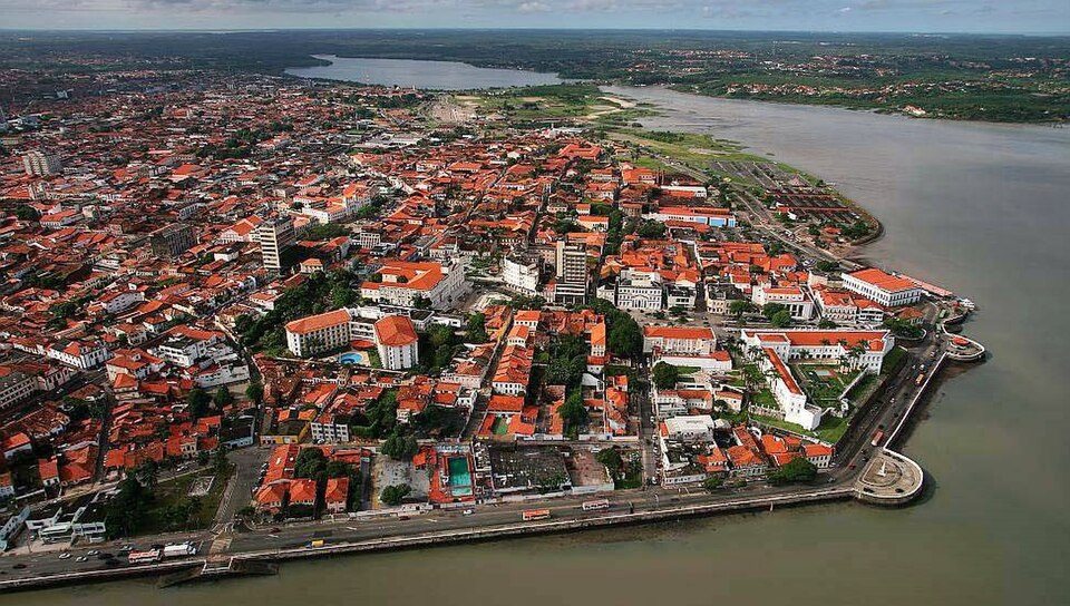 Vista de São Luís (MA), contexto urbano de marketing para desentupidoras em São Luís